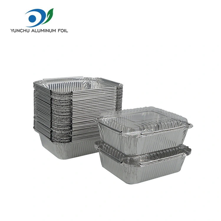 Düzbucaqlı gratin, gümüş alüminium folqa qabları qablaşdırılır